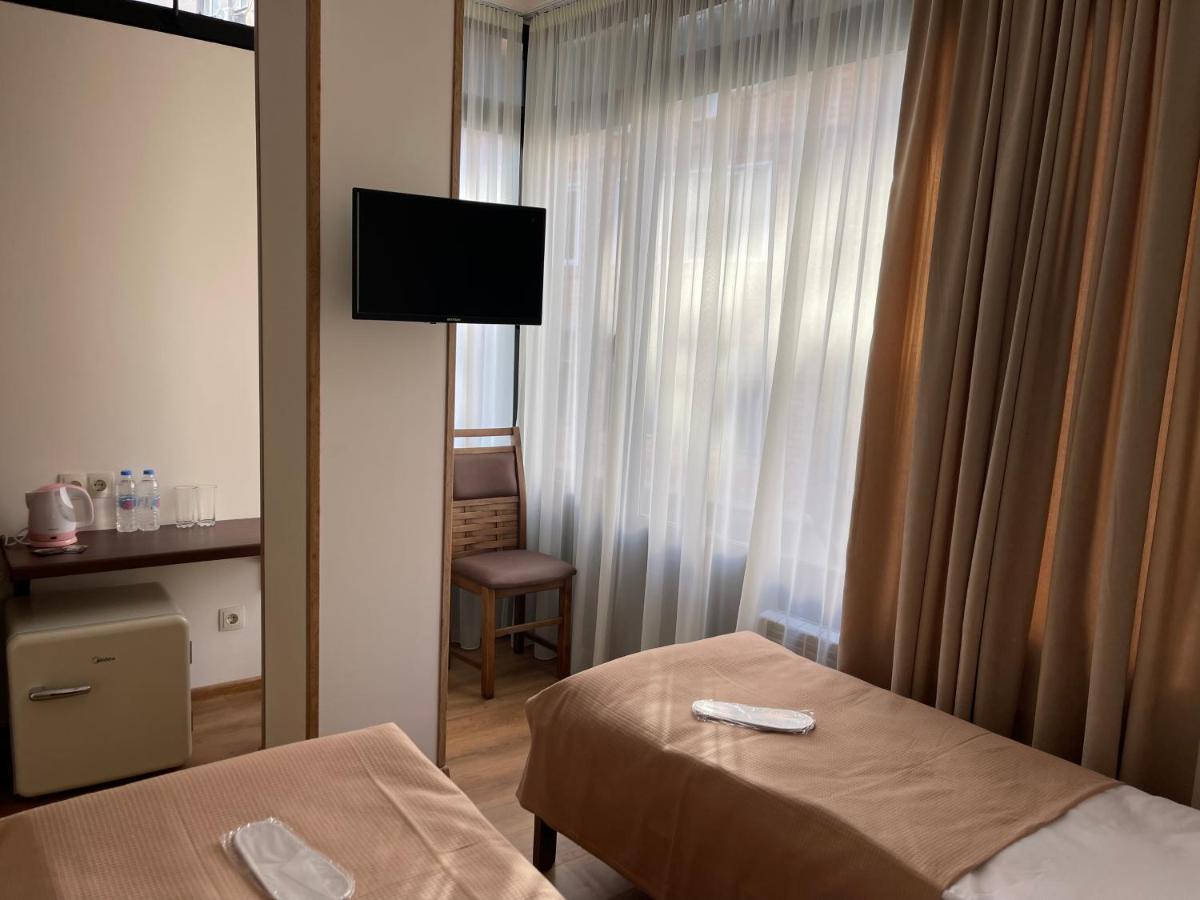 Art Family Hotel Tbilisi Phòng bức ảnh