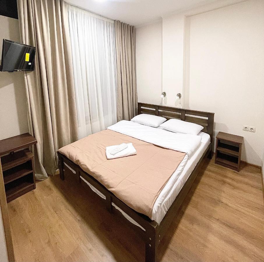 Art Family Hotel Tbilisi Ngoại thất bức ảnh